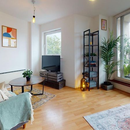 Cozy Hackney Apartment Λονδίνο Εξωτερικό φωτογραφία